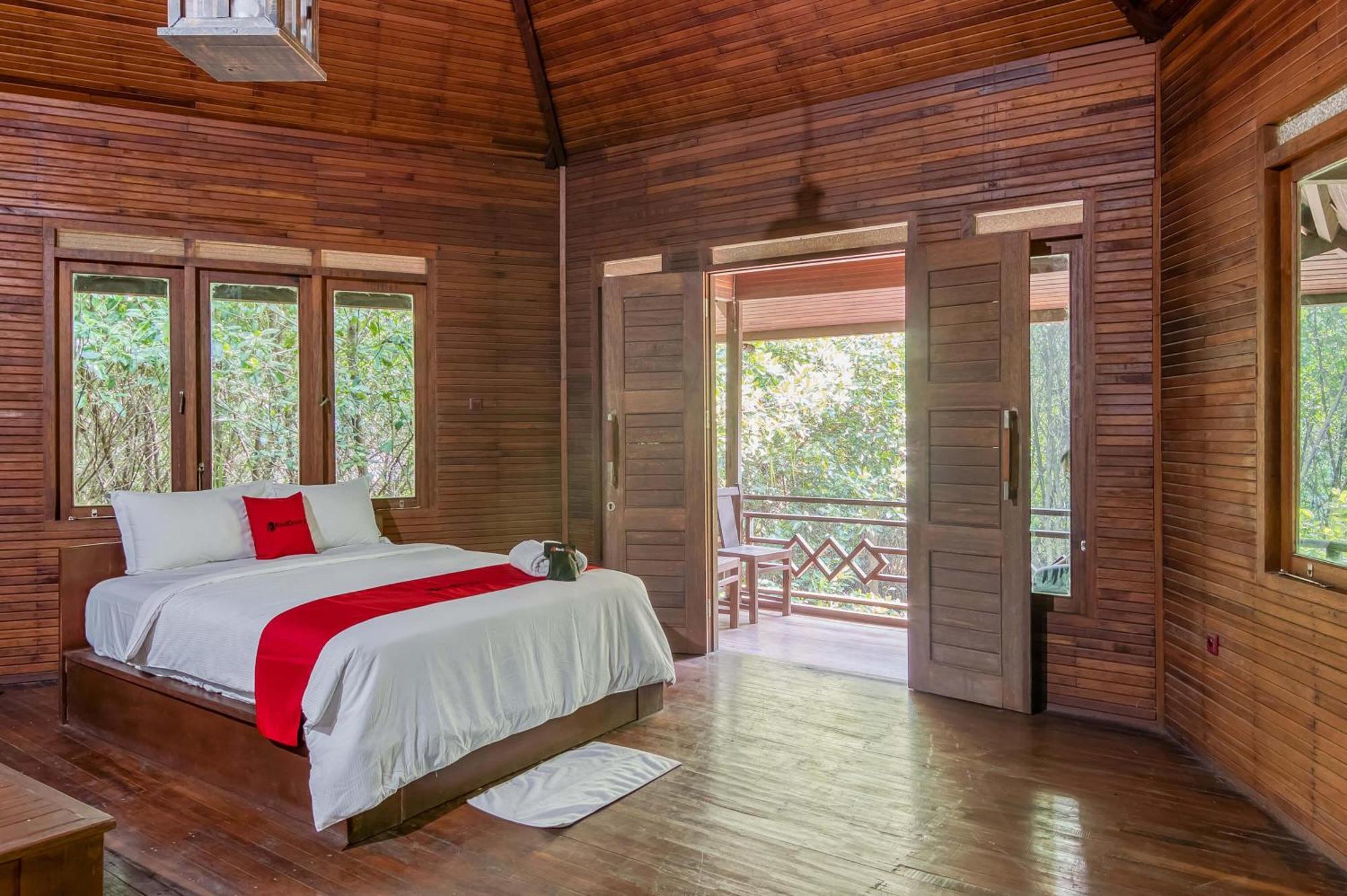 Reddoorz Resort @ Taman Wisata Mangrove Джакарта Екстериор снимка