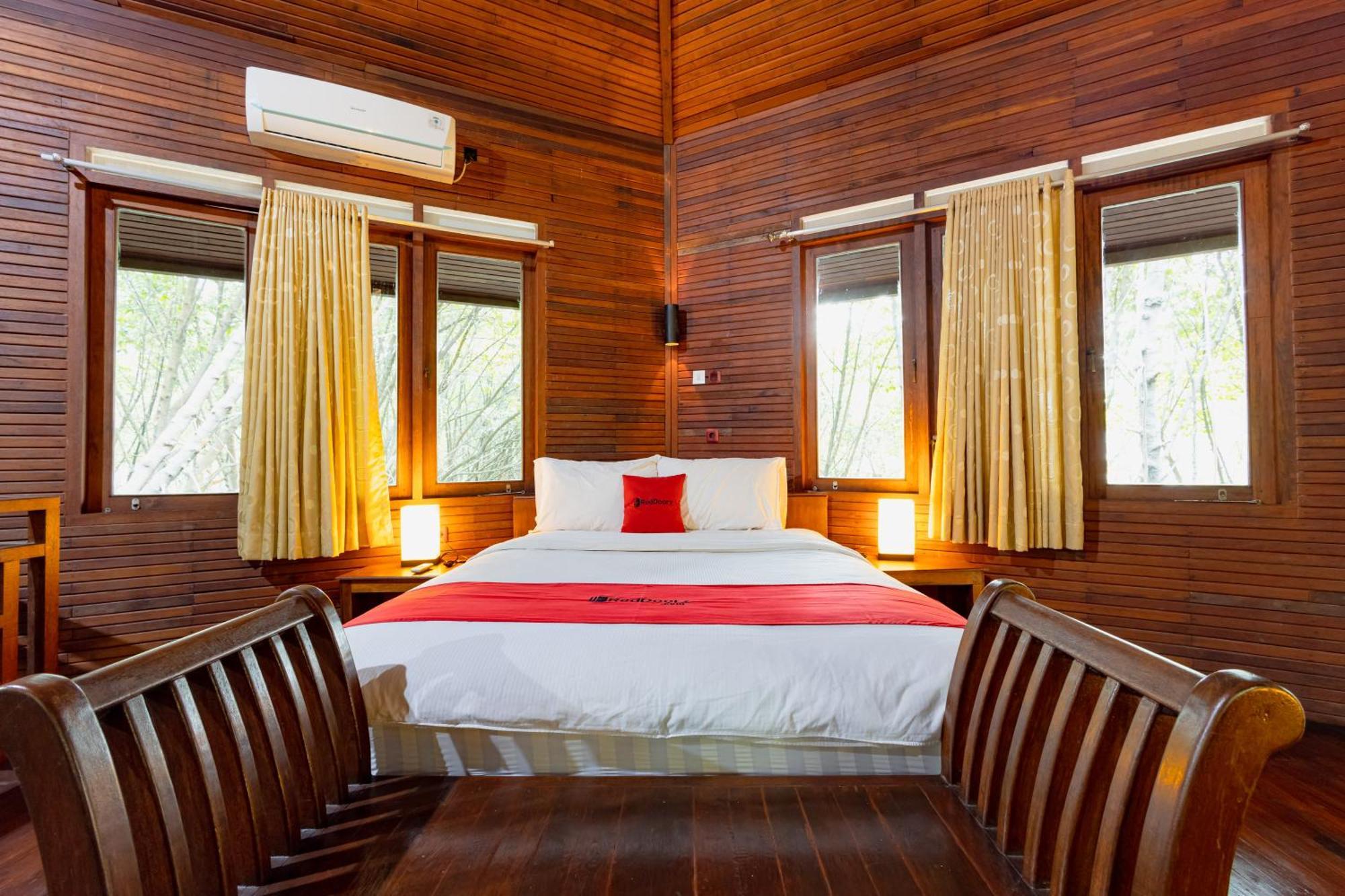 Reddoorz Resort @ Taman Wisata Mangrove Джакарта Екстериор снимка
